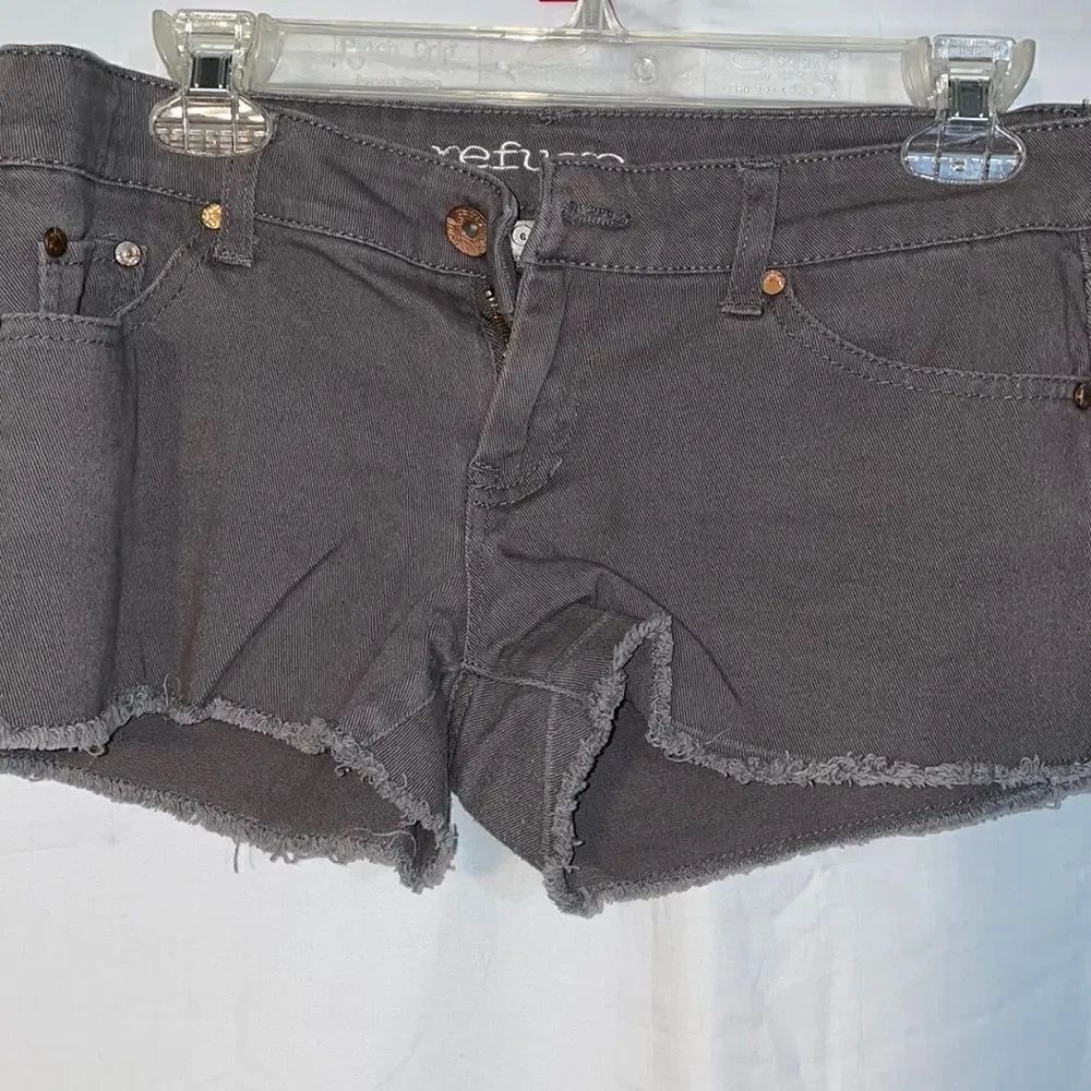 Refuge shorts